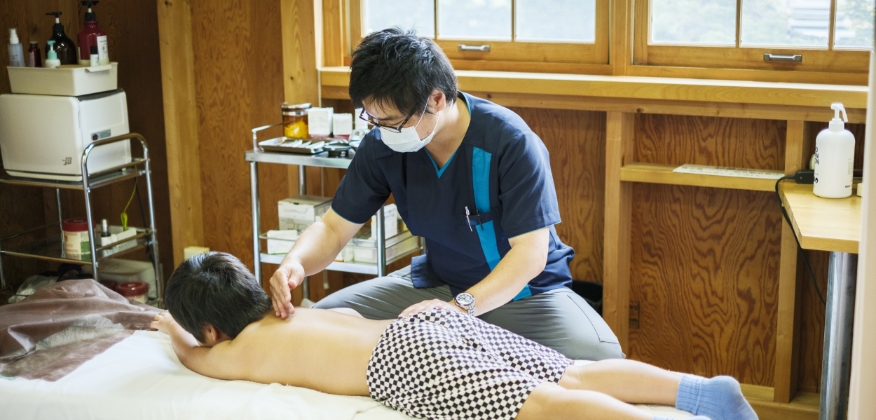 女性の画像